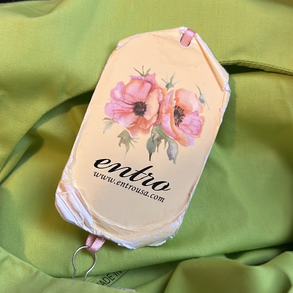NWT ENTRO | Lime Green Cropped Blouse with Ruffle Detail - Picture 11 of 11